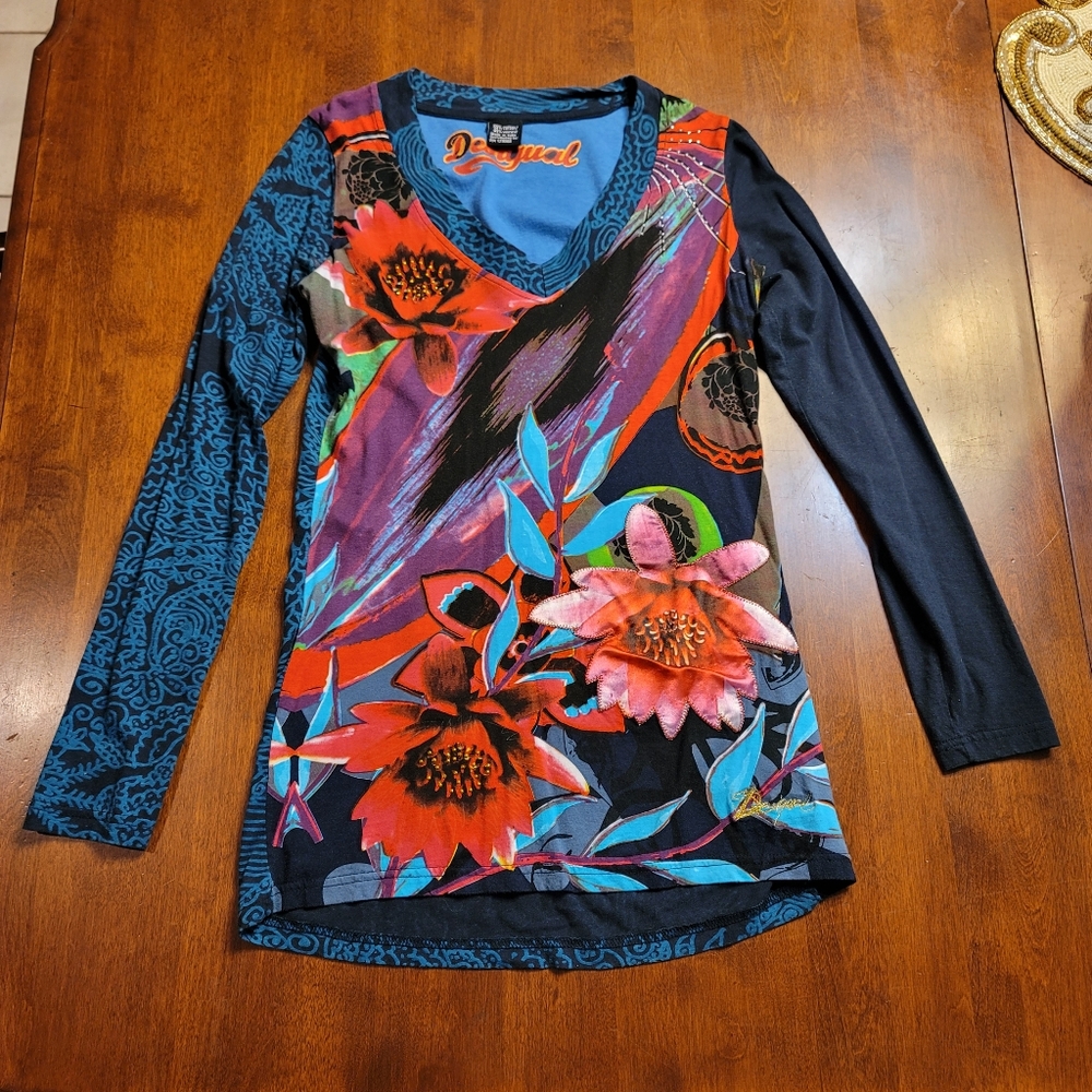 Desigual long sleeve top, Medium